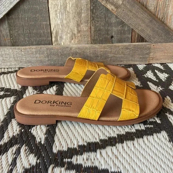 Dorking by Fluchos | Sandals - Picture 3 of 7